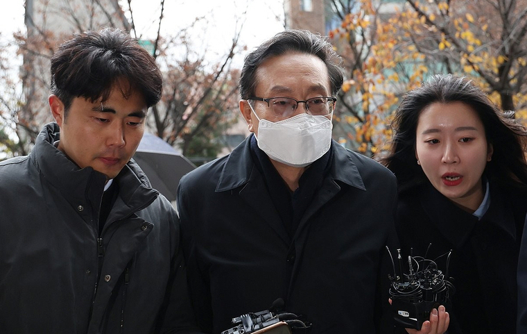 친인척 부당대출 의혹을 받고 있는 손태승 전 우리금융지주 회장. 사진=연합뉴스