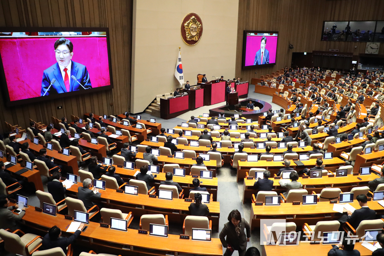 권성동 국민의힘 원내대표가 11일 국회 본회의장에서 교섭 단체대표 연설을 하고 있다. 사진=최동환 기자