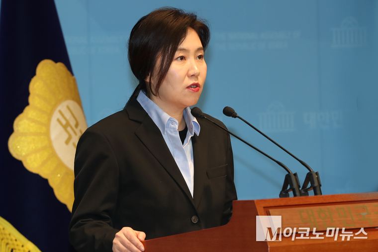 강유정 더불어민주당 원내대변인. 사진=최동환 기자