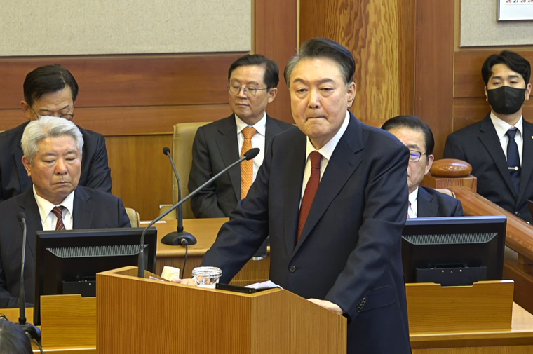 윤석열 대통령이 25일 서울 종로구 헌법재판소에서 열린 윤 대통령 탄핵심판 11차 변론에서 최종 의견 진술을 하고 있다. 사진=헌법재판소 제공/ 연합뉴스