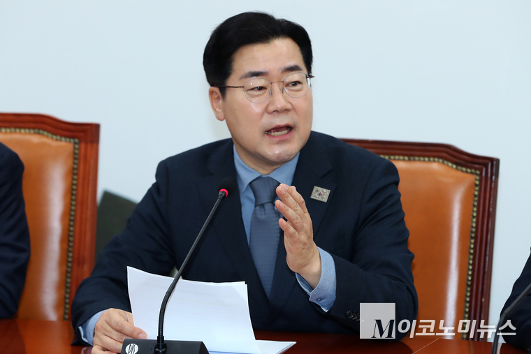 박찬대 더불어민주당 원내대표가 지난 27일 정책조정회의에서 발언하고 있다. 사진=최동환 기자