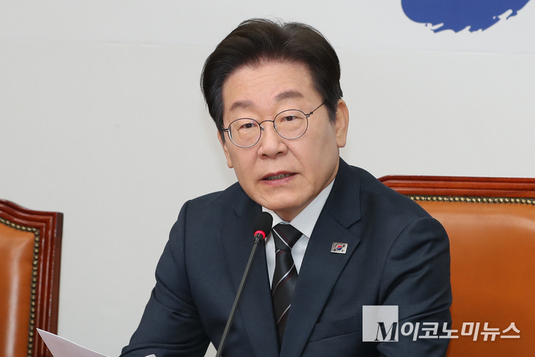 지난 12일 이재명 더불어민주당 대표가 국회 본청에서 열린 최고위원회의에서 발언하고 있다. 사진=최동환 기자