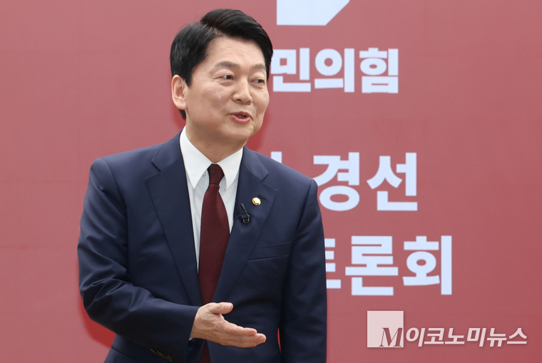 안철수 국민의힘 대선 경선 후보가 어제(23일) 국민의힘 중앙당사에서 열린 ‘2차 경선 토론회 미디어데이’에 참석했다. 사진=최동환 기자