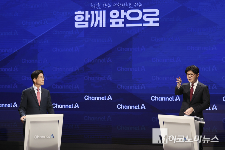 한동훈 후보가 지난 24일 김문수 후보와 1;1 토론에서 발언하고 있다. 사진=국민의힘