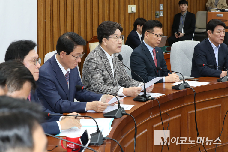권성동 국민의힘 원내대표가 2일 원내대책회의에서 발언하고 있다. 사진=최동환 기자