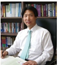 방용성 경영학 박사<br>
M이코노미뉴스 편집위원 <br>
방스커뮤니티(주) 대표이사