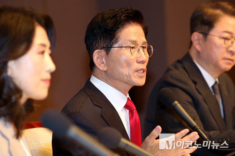 김문수 국민의힘 대선후보가 8일 서울 중구 프레스센터에서 열린 관훈토론회에서 발언하고 있다. 사진=최동환 기자