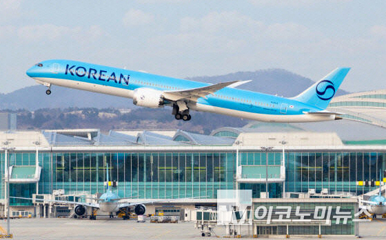 41년 만에 CI를 바꾼 대한항공 항공기. 사진=대한항공