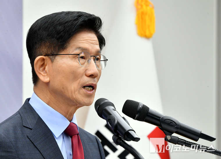 김문수 국민의힘 후보가 30일 여의도 당사에서 대국민 호소문 기자회견에서 발언하고 있다. 사진=최동환 기자