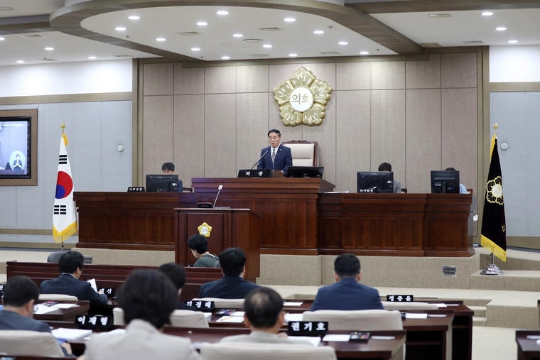 수원특례시의회 제393회 제1차 정례회 제1차 본회의 모습 <수원특례시의회 제공>