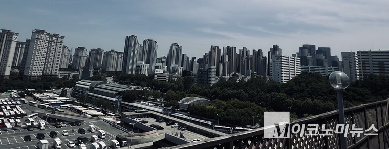 외국인 투기 억제를 위한 부동산 시장 역차별 방지법이 발의됐다. 사진=M이코노미뉴스