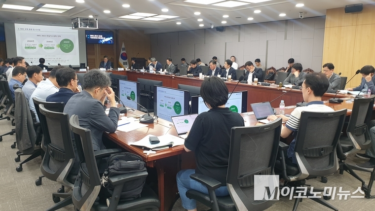 18일 국회의원회관에서 열린 ‘K-조선 글로벌 미래 초격차 기술 확보 토론회’ 현장. 사진=권은주 기자 