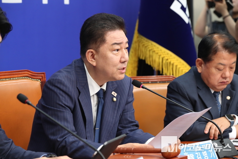 김병기 더불어민주당 당 대표 직무대행 겸 원내대표가 20일 국회 본청에서 열린 최고위원회의에서 발언하고 있다. 사진=최동환 기자