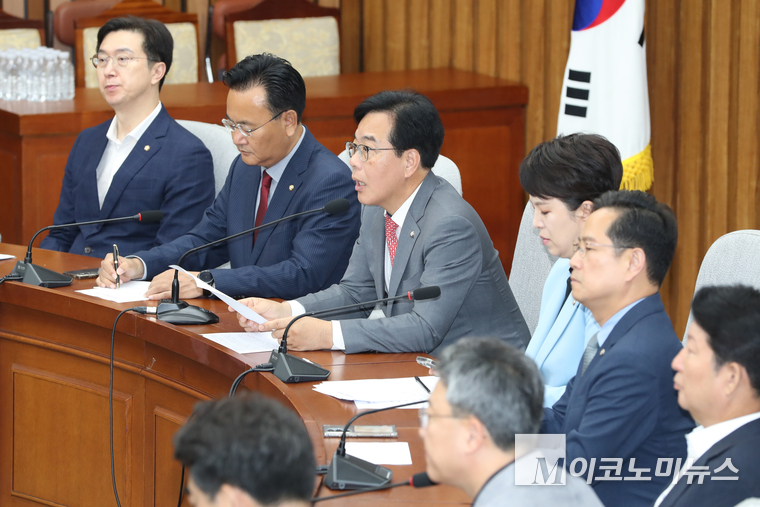 송언석 국민의힘 원내대표가 20일 국회 본청에서 열린 원내대책회의에서 발언하고 있다. 사진=최동환 기자