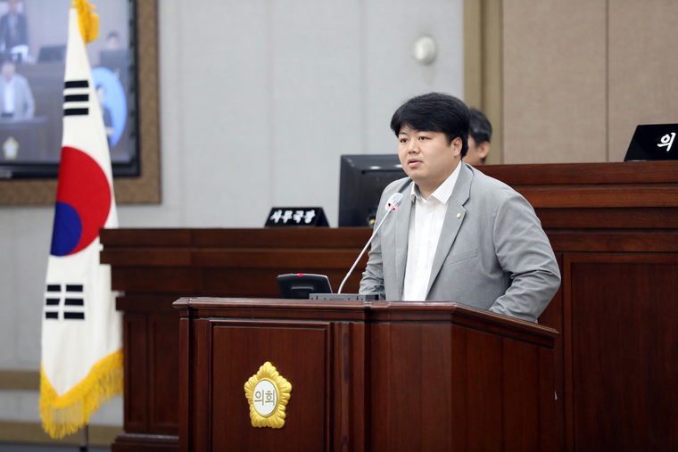 본회의장에서 발언하고 있는 배지환 의원 <배지환 의원 제공>