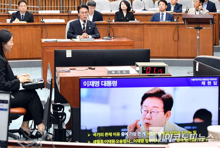 김민석 국무총리 후보자가 지난 25일 국회 본청에서 열린 인사청문회에 참석해 있다. 사진=최동환 기자