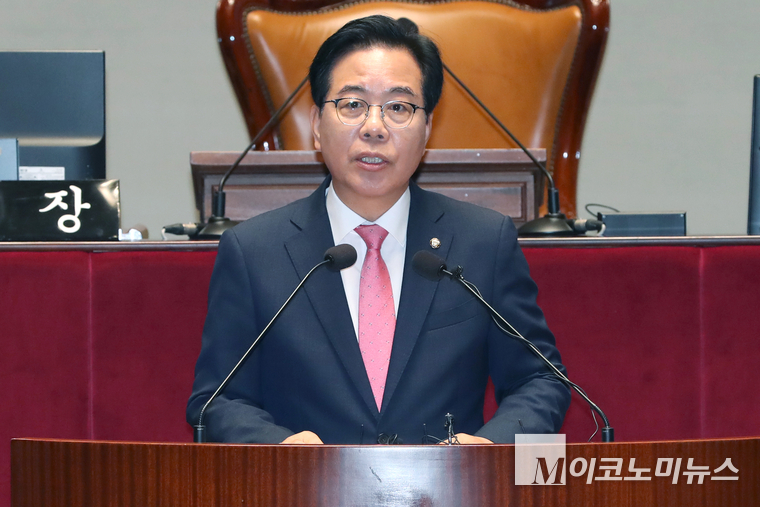 송언석 국민의힘 원내대표가 26일 국회 본청에서 열린 의원총회에서 발언하고 있다. 사진=최동환 기자