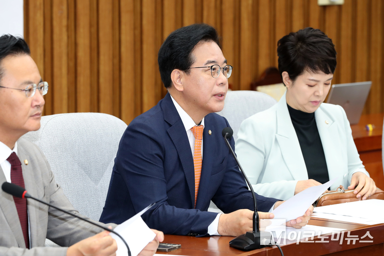 송언석 국민의힘 원내대표 27일 국회 본청에서 열린 원내대책회의에서 발언하고 있다. 사진=최동환 기자