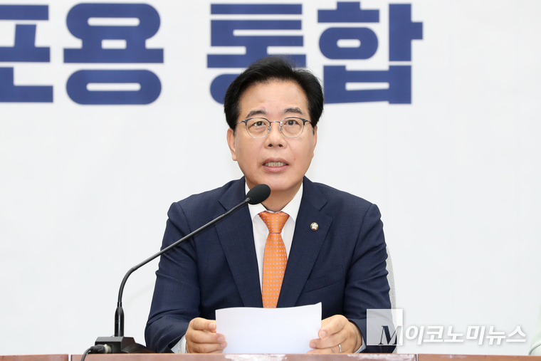 송언석 국민의힘 원내대표 27일 국회 본청에서 열린 원내대책회의에서 발언하고 있다. 사진=최동환 기자
