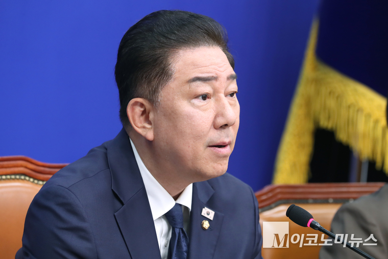김병기 더불어민주당 당대표 직무대행 겸 원내대표가 27일 국회 본청에서 열린 최고위원회의에서 발언하고 있다. 사진=최동환 기자