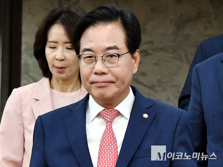 송언석 국민의힘 원내대표 30일 국회 본청에서 열린 김민석 국무총리 후보 ‘국민청문회’에 참석하고 있다. 사진=최동환 기자<br>
