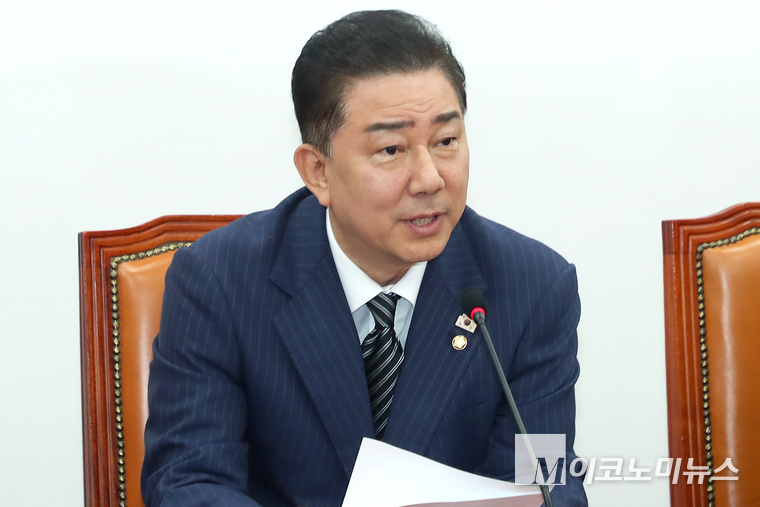 김병기 더불어민주당 대표 직무대행 겸 원내대표가 3일 국회 본청에서 열린 정책조정회의에 발언하고 있다. 사진=최동환 기자