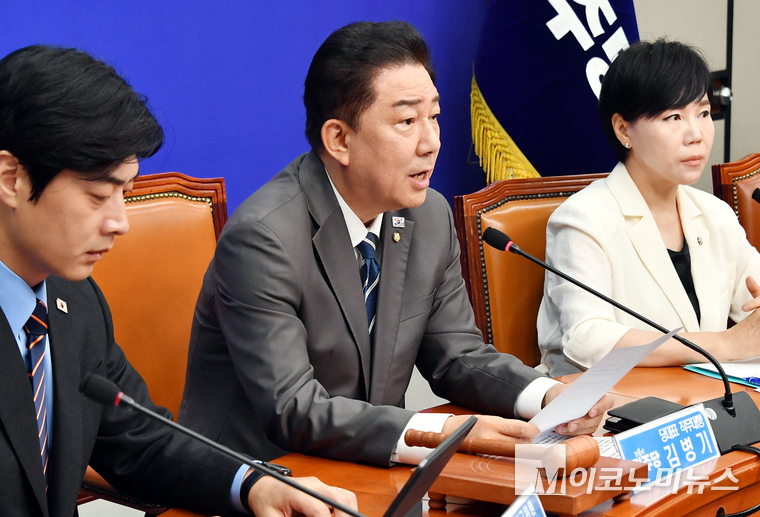 김병기 더불어민주당 대표 직무대행 겸 원내대표가 7일 국회 본청에서 열린 최고위원회의에서 발언하고 있다. 사진=최동환 기자