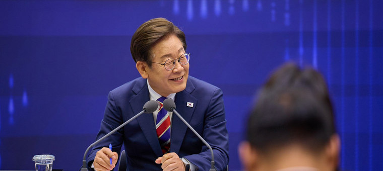 이재명 대통령이 지난 달 16일 한국거래소를 찾아 불공정거래에 대해 원스트라이아웃을 적용한다고 선언했다. 사진=대통령실 
