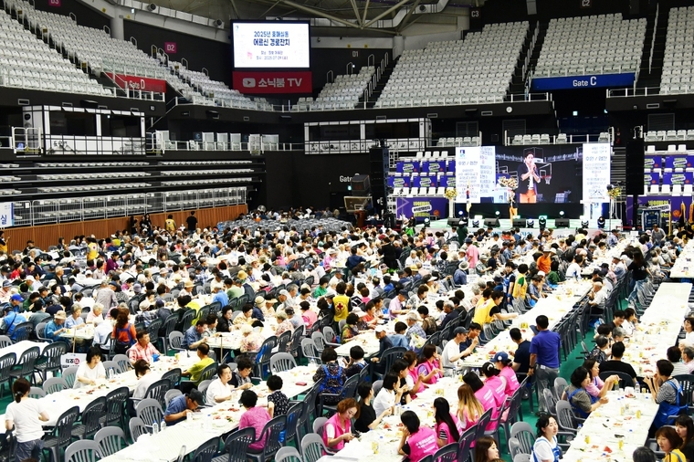 <사진제공/권선구 호매실동 경로잔치추진위원회>