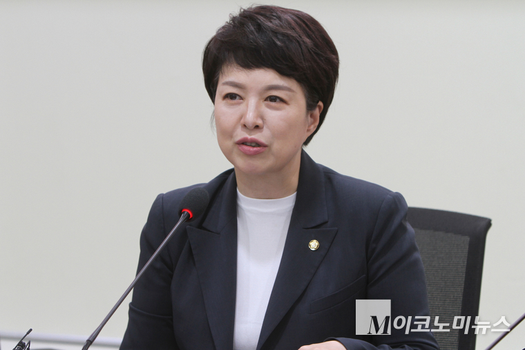김은혜 국민의힘 의원이 11일 열린 세미나에서 발언하고 있다. 사진=최동환 기자