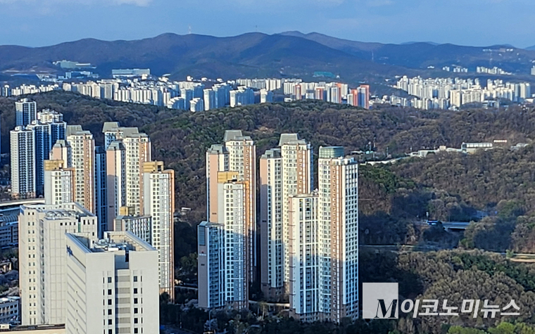 귬융위원회는 6·27 대출규제 이후 대책의 효과를 면밀히 검토하겠다고 밝혔다. 사진=M이코노미뉴스 DB