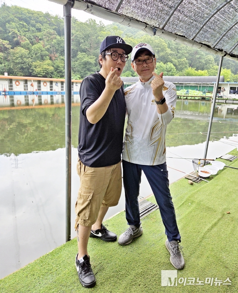 프로듀서 유대영과 육각수 조성환이 콘텐츠 미디어 방송 협업을 한다. 사진=문상혁 기자 
