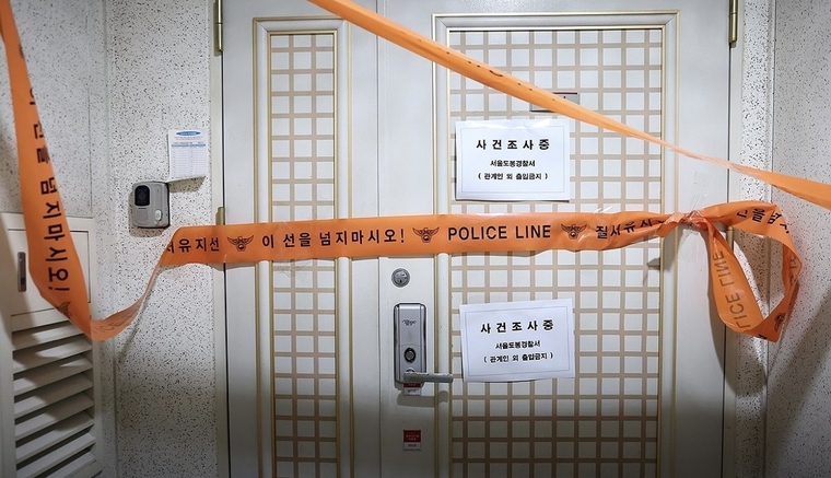 인천 송도 총격사건 피의자 아파트.에 폴리스 라인이 쳐 있다. 사진=연합뉴스