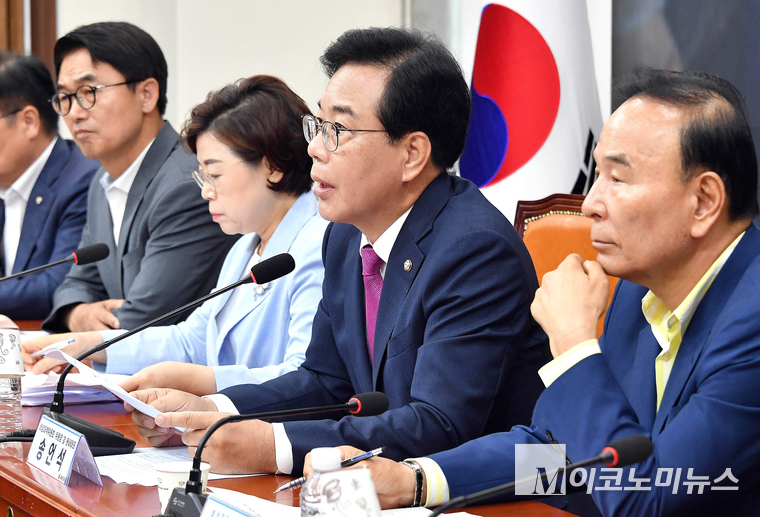 송언석 국민의힘 비상대책위원장 겸 원내대표가 24일 국회 본청에서 열린 비상대책위원회의에서 발언하고 있다. 사진=최동환 기자