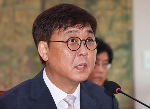 최휘영 문체부 장관 후보자가 29일 국회 문화체육관광위에서 열린 인사청문회에서 답하고 있다. 사진=연합뉴스