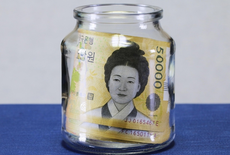 국민연금연구원이 기초연금 제도 개편을 위한 분석에 나섰다. 사진=픽사베이 