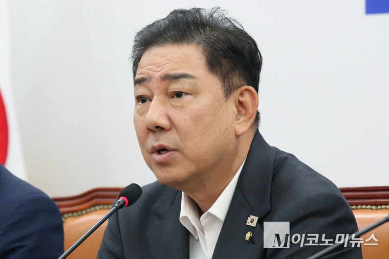 김병기 더불어민주당 원내대표가 지난 5일 국회 본청에서 열린 원내대책회의에서 발언하고 있다. 사진=최동환 기자