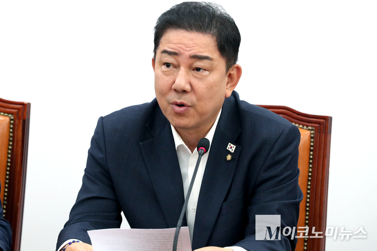 김병기 더불어민주당 원내대표가 7일 국회 본관에서 열린 정책조정회의에서 발언하고 있다. 사진=최동환 기자
