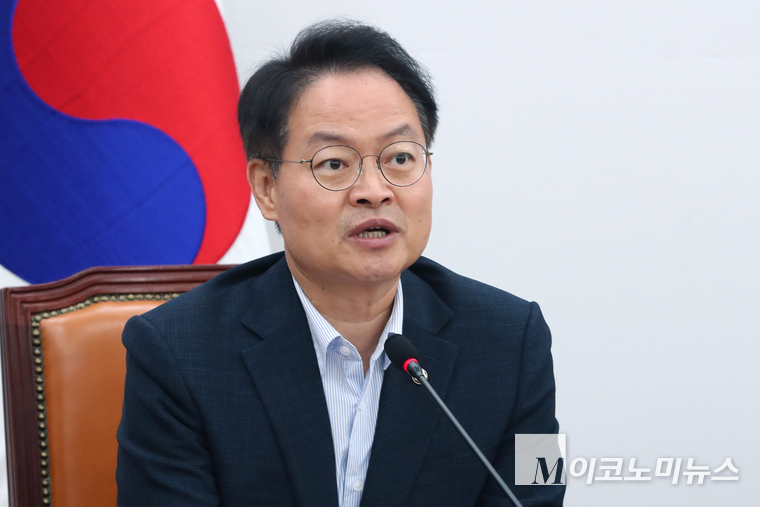 허영 더불어민주당 의원이 지난 7일 국회 본관에서 열린 정책조정회의에서 발언하고 있다. 사진=최동환 기자