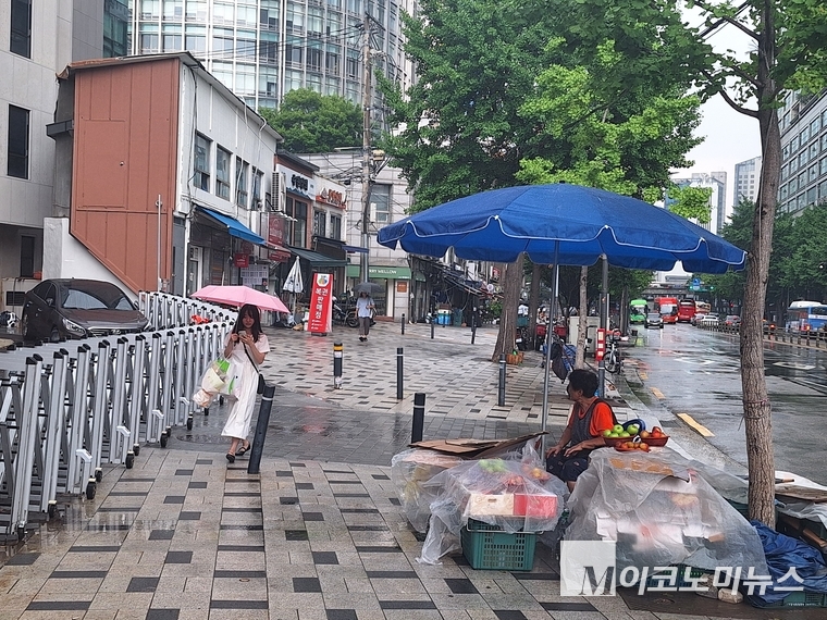 서울 중구 중림동 지역 비가 내리는 모습. 사진=조승범 기자