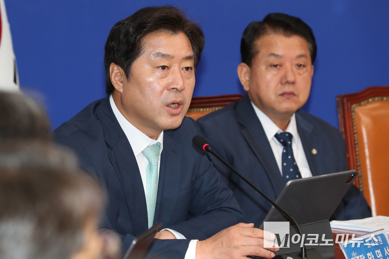 황명선 최고위원이 13일 국회 본관에서 열린 최고위원회의에서 발언하고 있다. 사진=최동환 기자