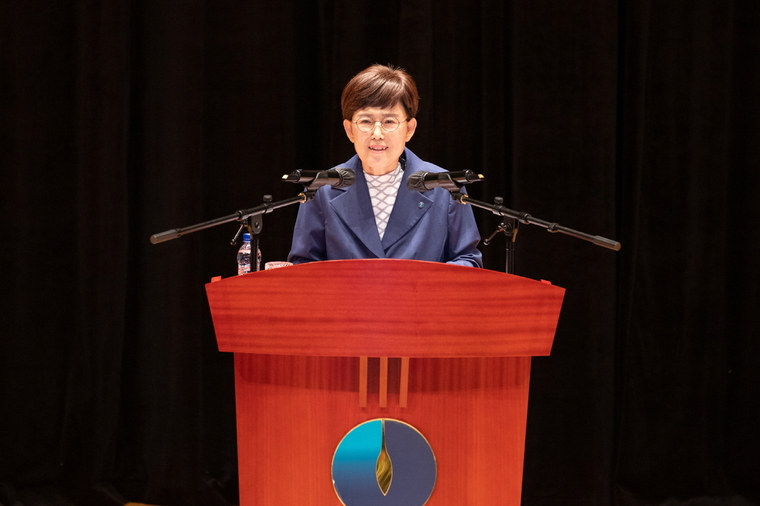 한국가스공사 창립 42주년 기념식에서 기념사하는 최연혜 가스공사 사장 사진=가스공사