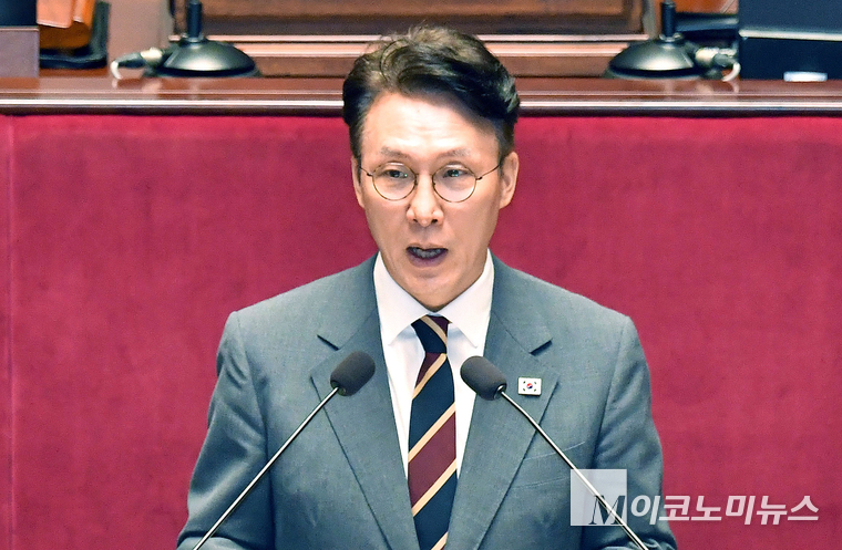 김민석 국무총리가 25일 국회 본관에서 열린 예산결산특별위원회에 출석해 발언하고 있다. 사진=최동환 기자