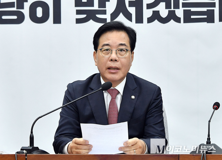 송언석 국민의힘 원내대표가 9일 국회 본관에서 열린 원내대책회의에서 발언하고 있다. 사진=최동환 기자