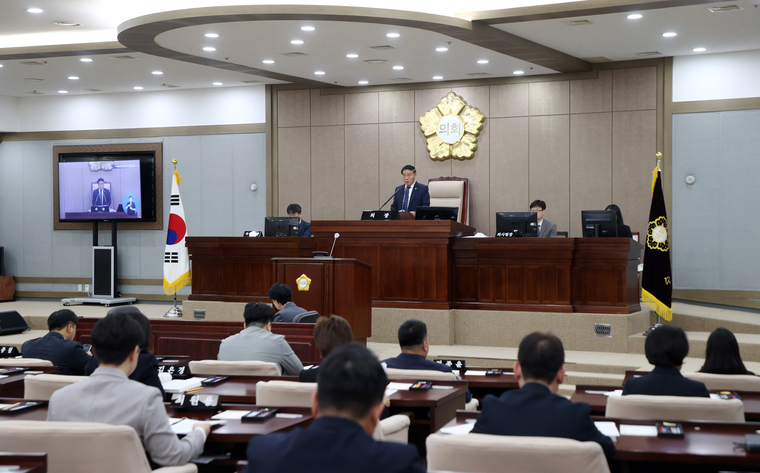 제395회 임시회 본회의 모습 <수원특례시의회 제공>