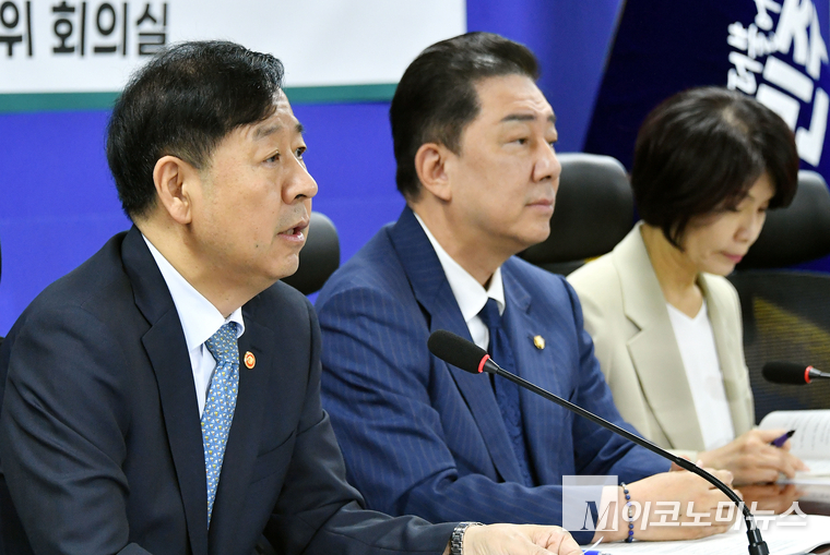 구윤철 경제부총리 겸 기획재정부 장관이 15일 국회에서 열린 추석 민생안정대책 당정협의에서 발언하고 있다. 사진=최동환 기자