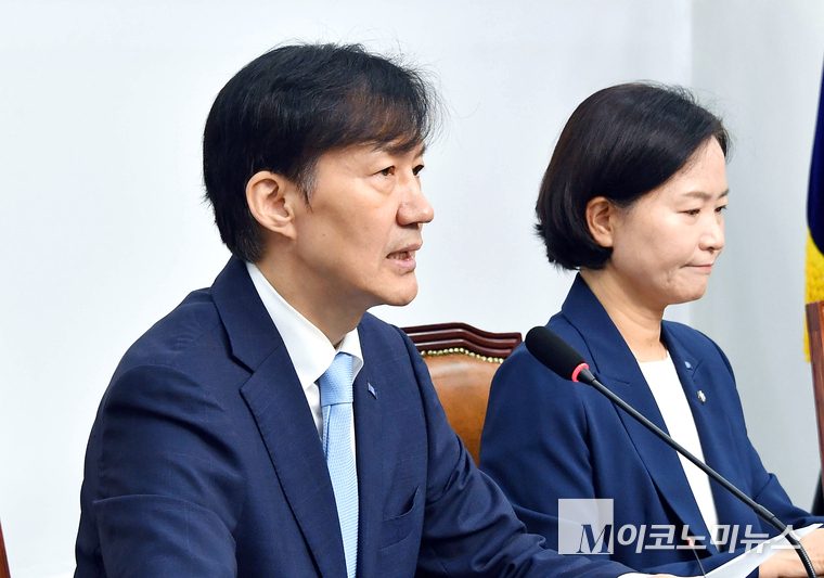 조국 조국혁신당 비상대책위원장이 17일 국회 본청에서 열린 ‘끝까지 간다’ 특별위원회에tj 발언하고 있다. 사진=최동환 기자