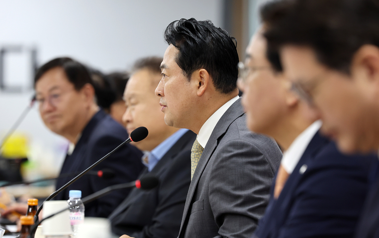 장동혁 국민의힘 대표가 25일 국민의힘 대전시당에서 열린 현장 최고위원회의에서 발언하고 있다. 사진=연합뉴스