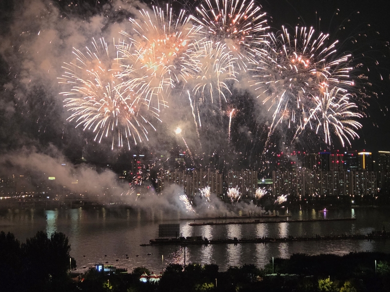 2025.09 27. 서울 여의도 한강공원에서 열린 세계불꽃축제 모습. 사진=조승범 기자 