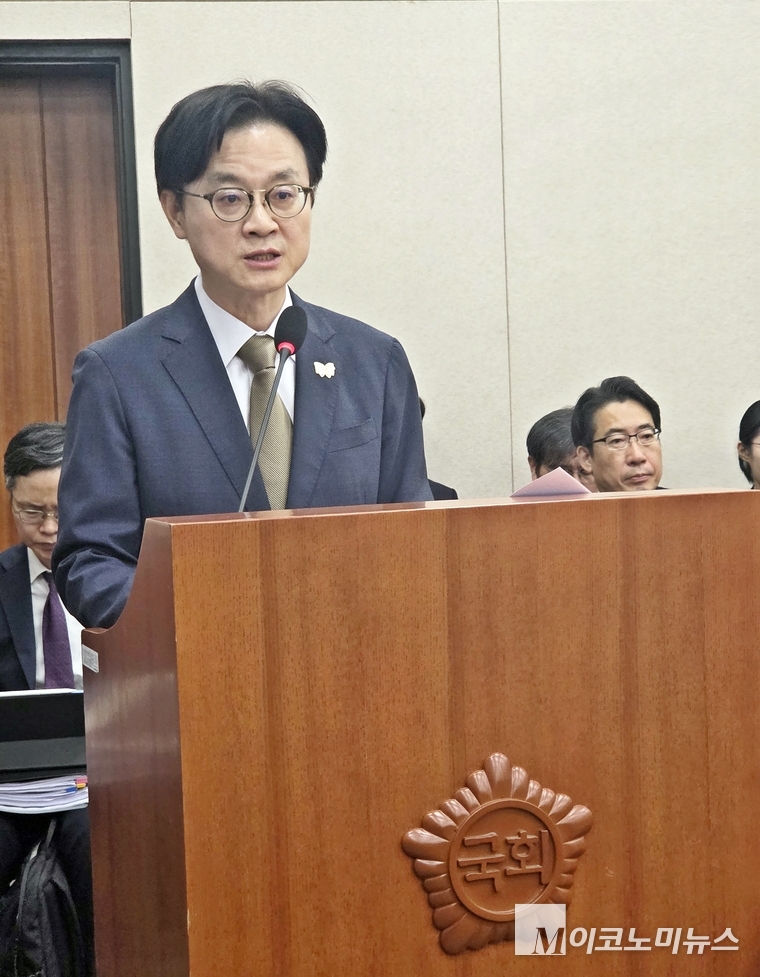 김정관 산업통상부 장관. 사진=문상혁 기자 